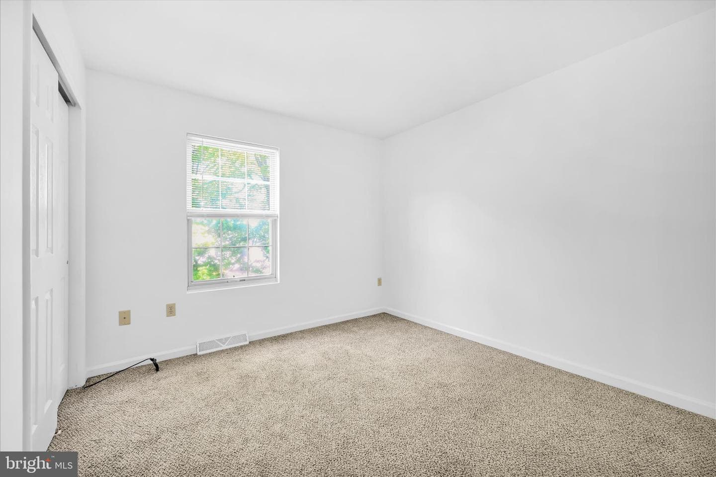 807 S 3rd Street photo 14