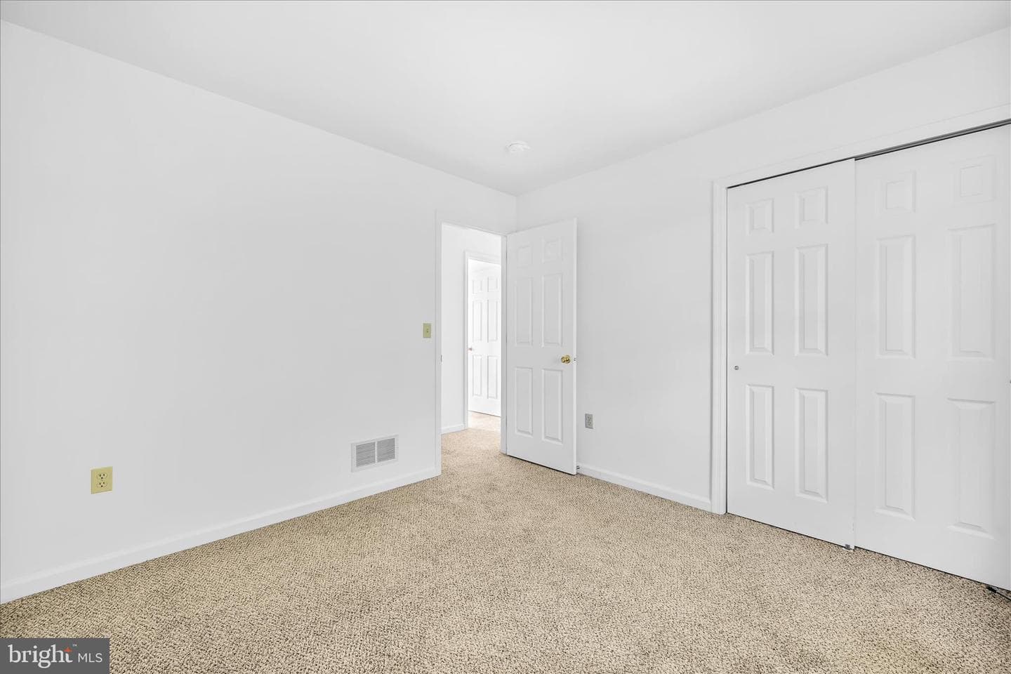 807 S 3rd Street photo 15