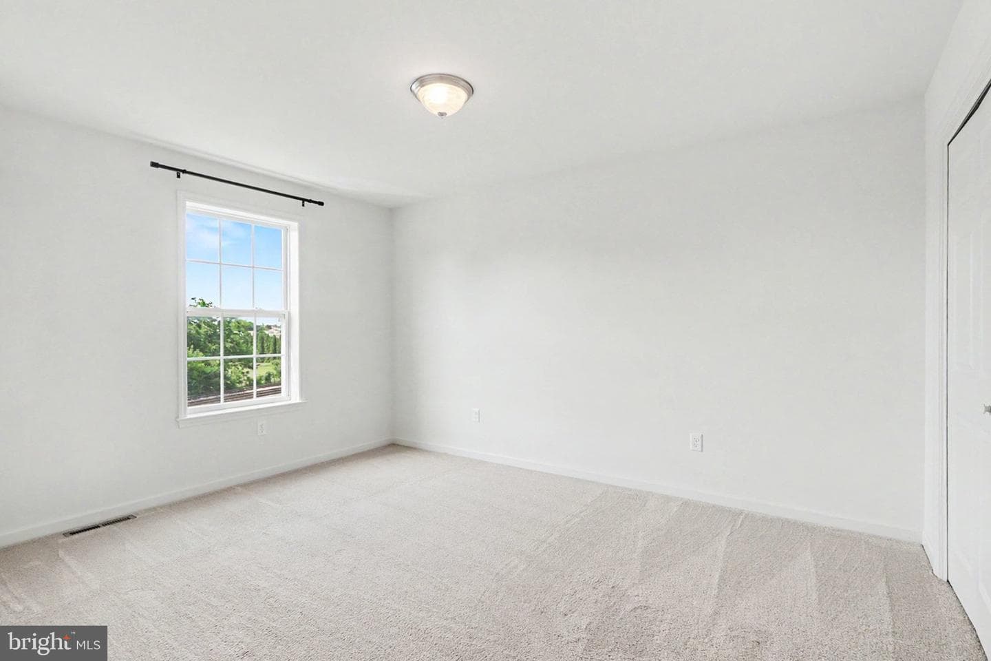 186 Braeburn Way photo 29