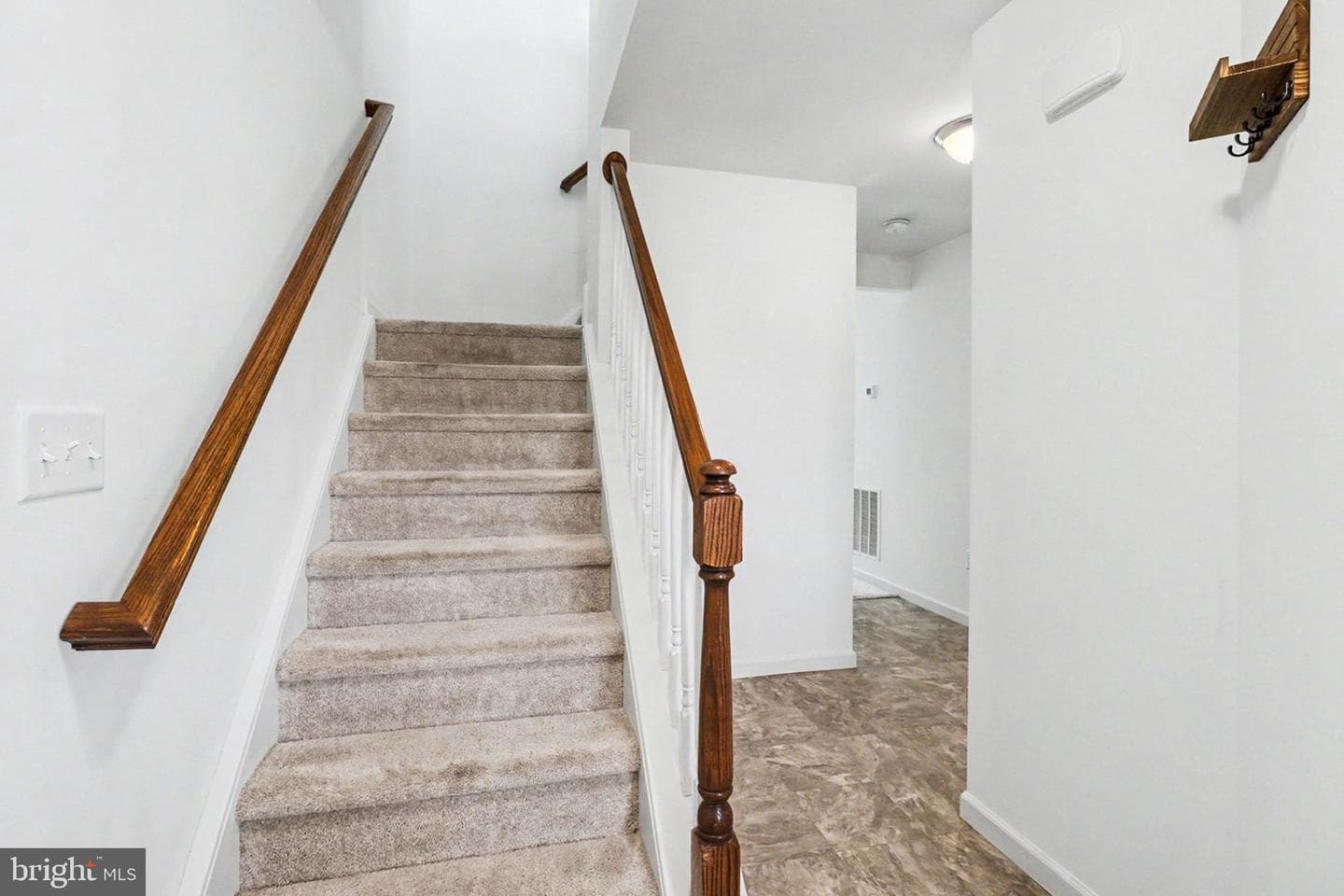 186 Braeburn Way photo 34
