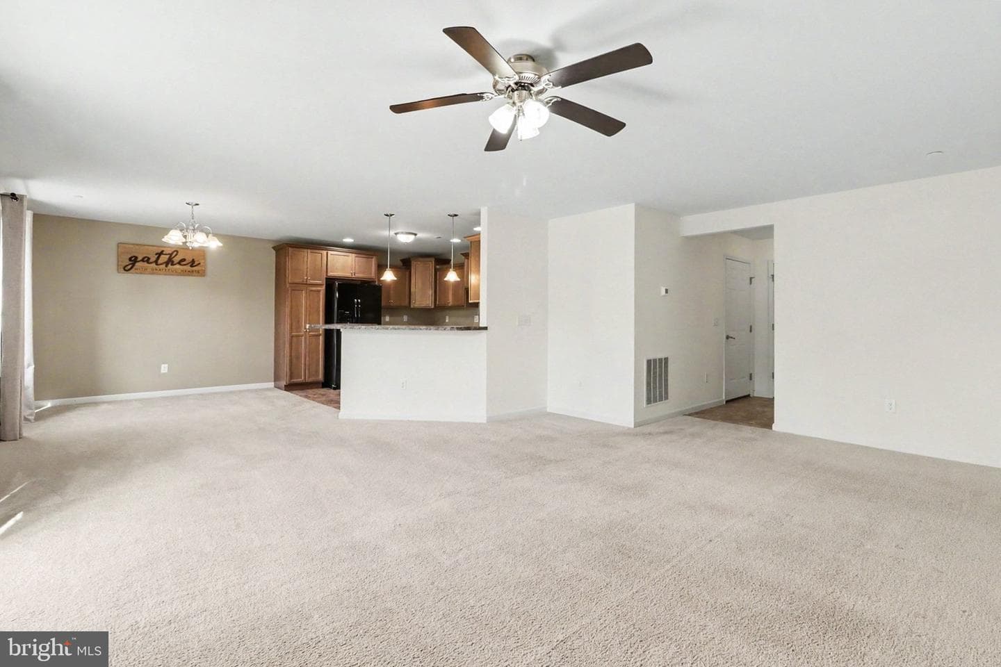 186 Braeburn Way photo 9