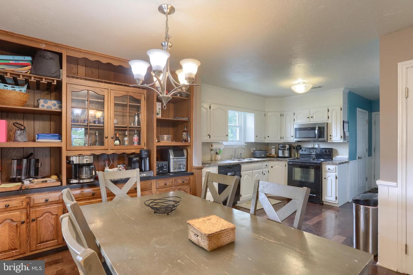 747 Barbara Ann Drive photo 13