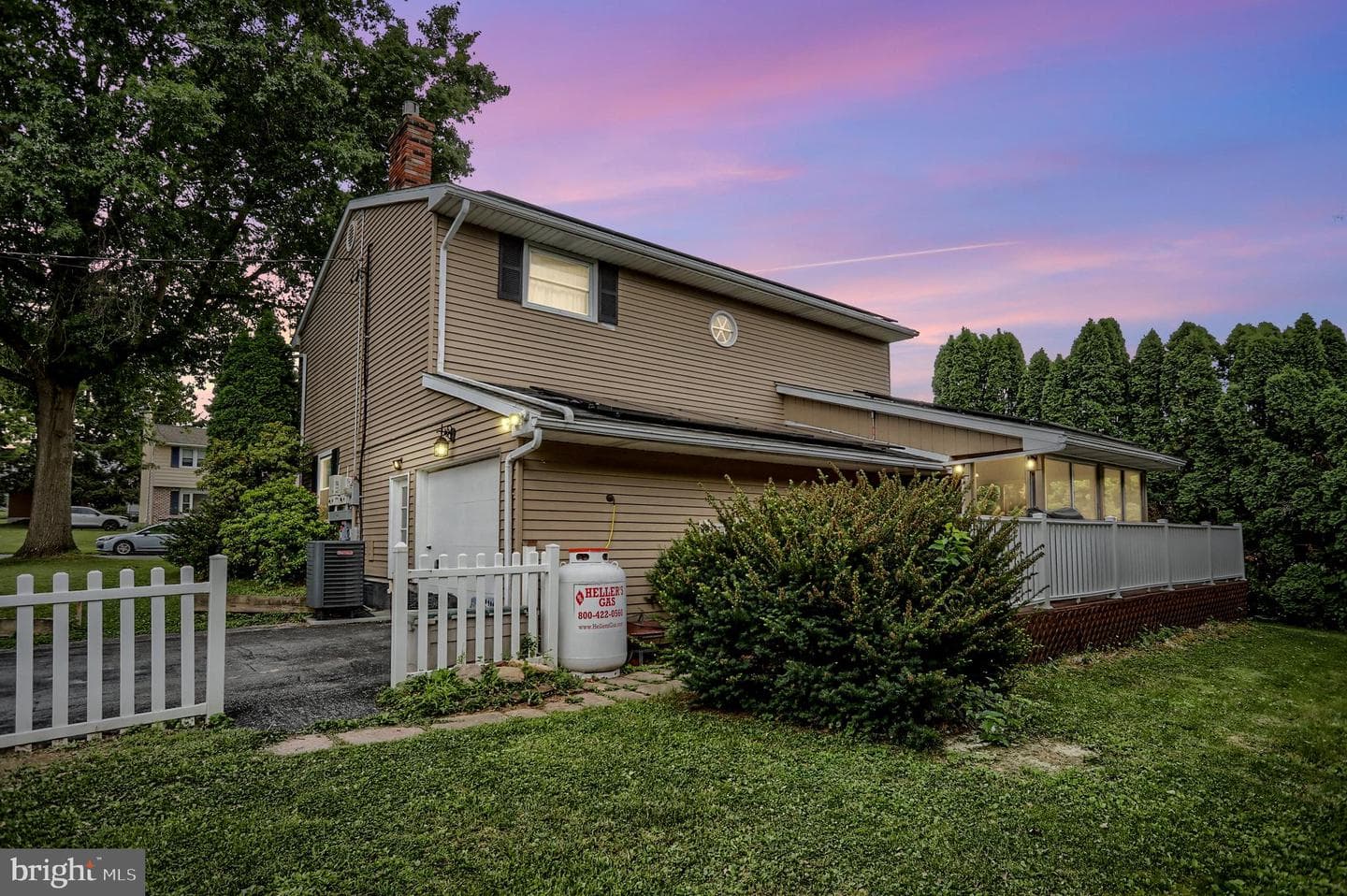 747 Barbara Ann Drive photo 32