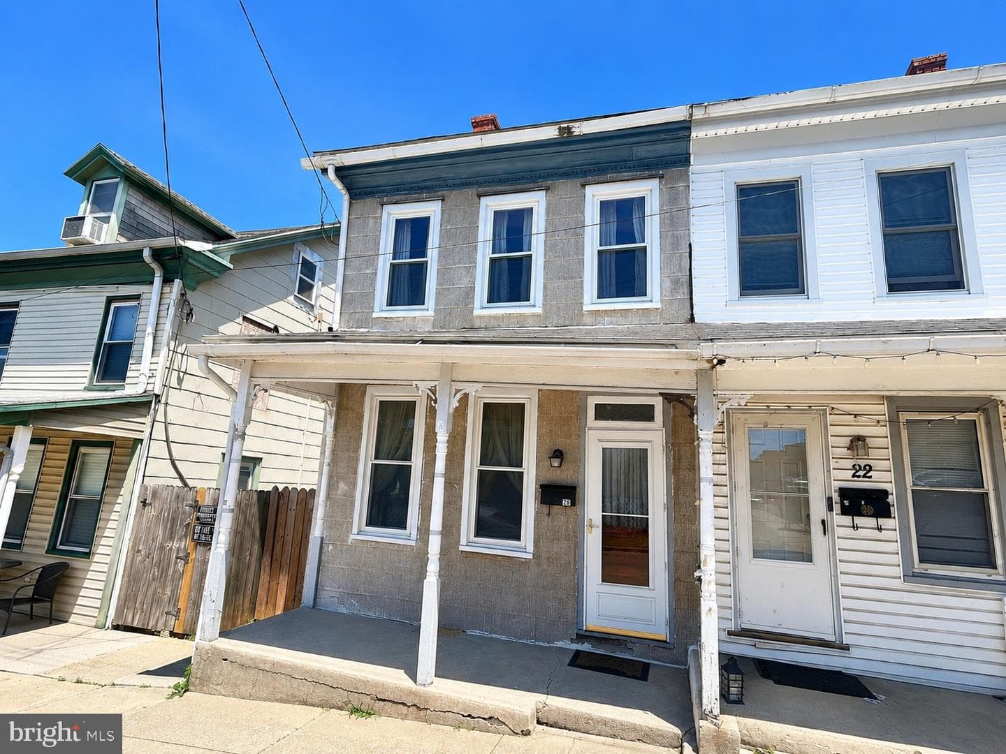 20 S 6th Avenue photo 2