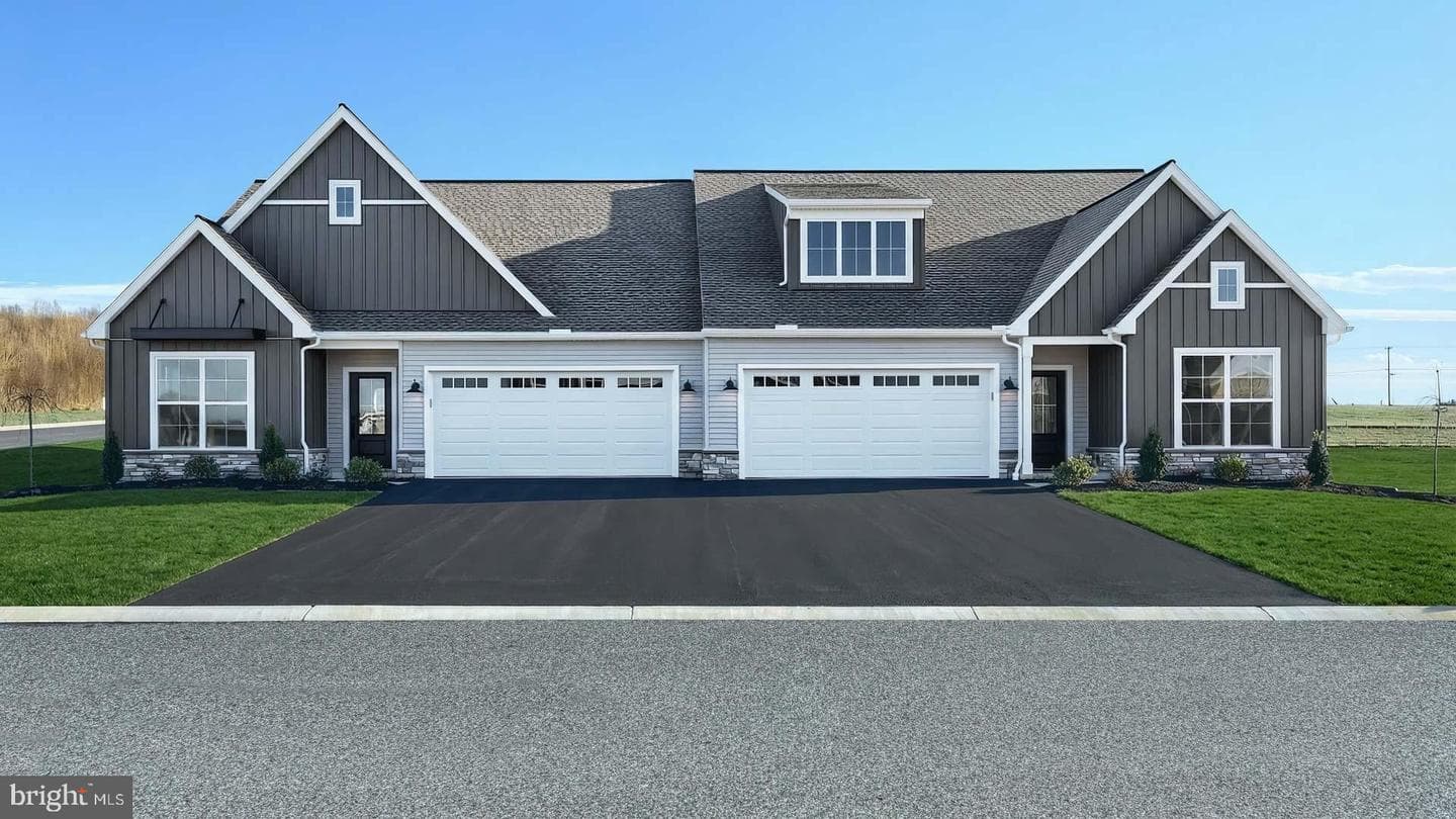 35 Canterbury Lane photo 3
