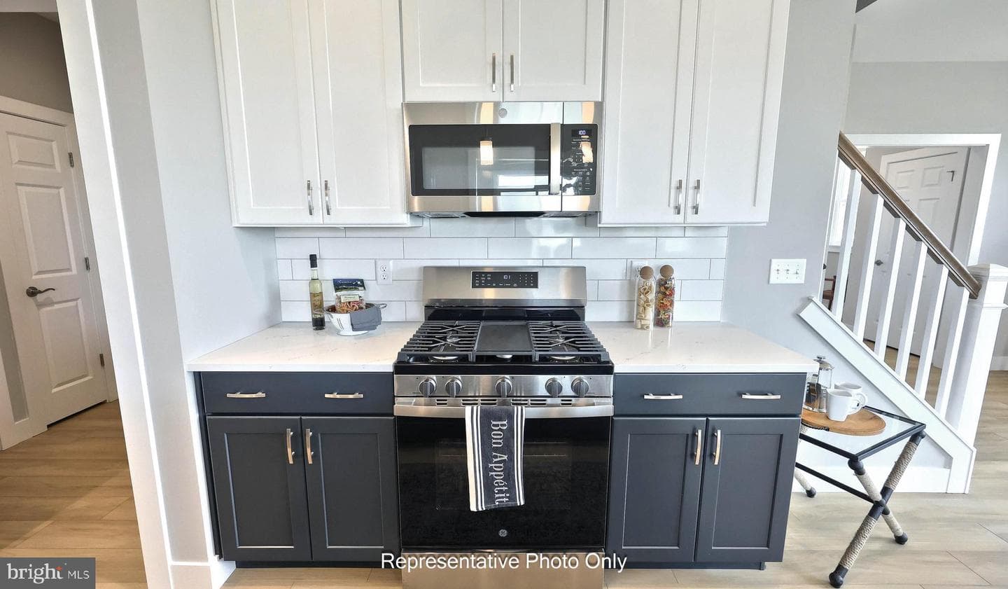 525 Stone Gate Boulevard photo 17