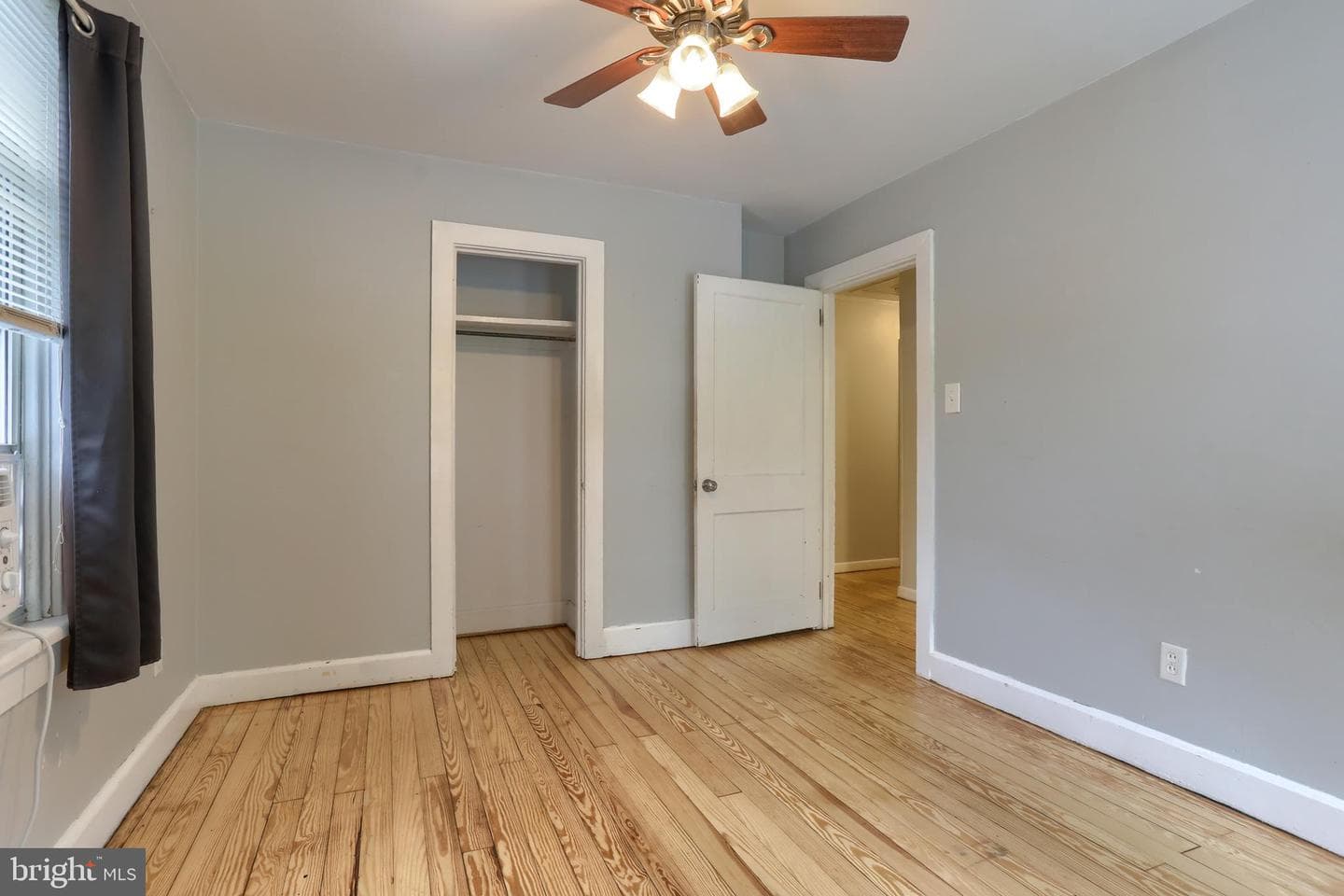 369 Boyd Street photo 16