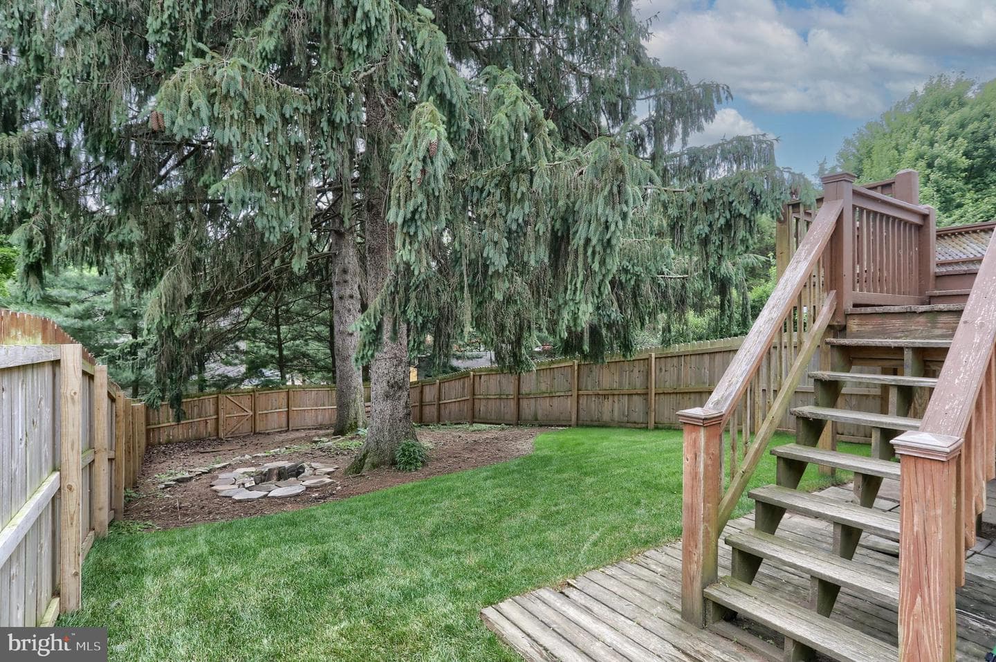 369 Boyd Street photo 25