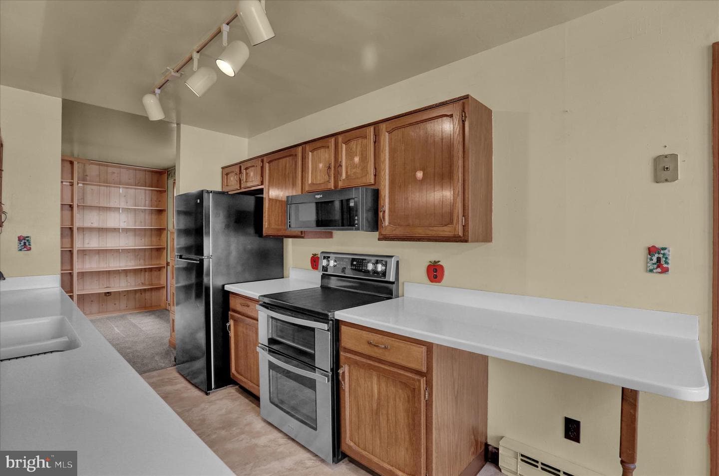 6 Cherry Lane photo 11