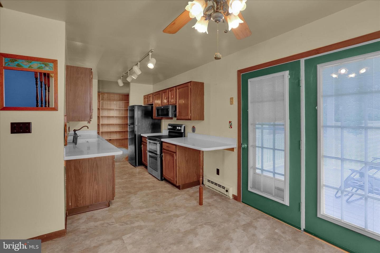 6 Cherry Lane photo 13