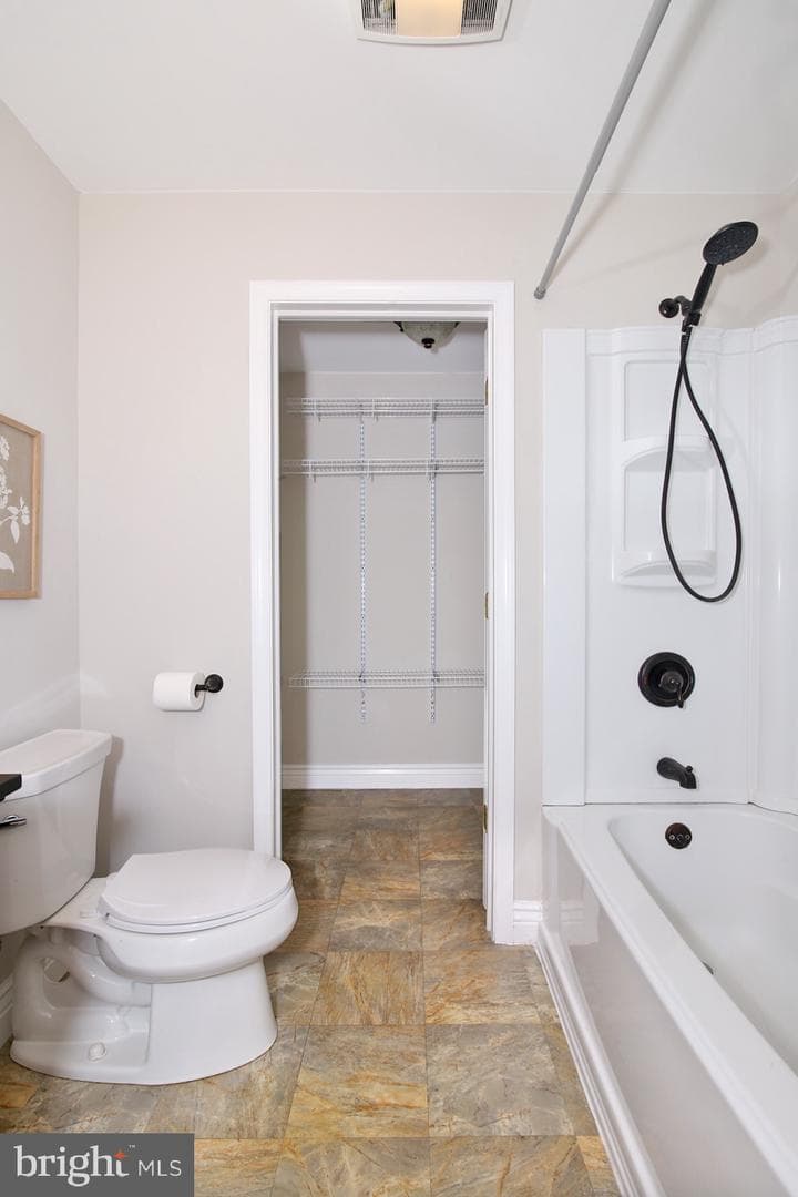 124 S Spruce Street photo 32