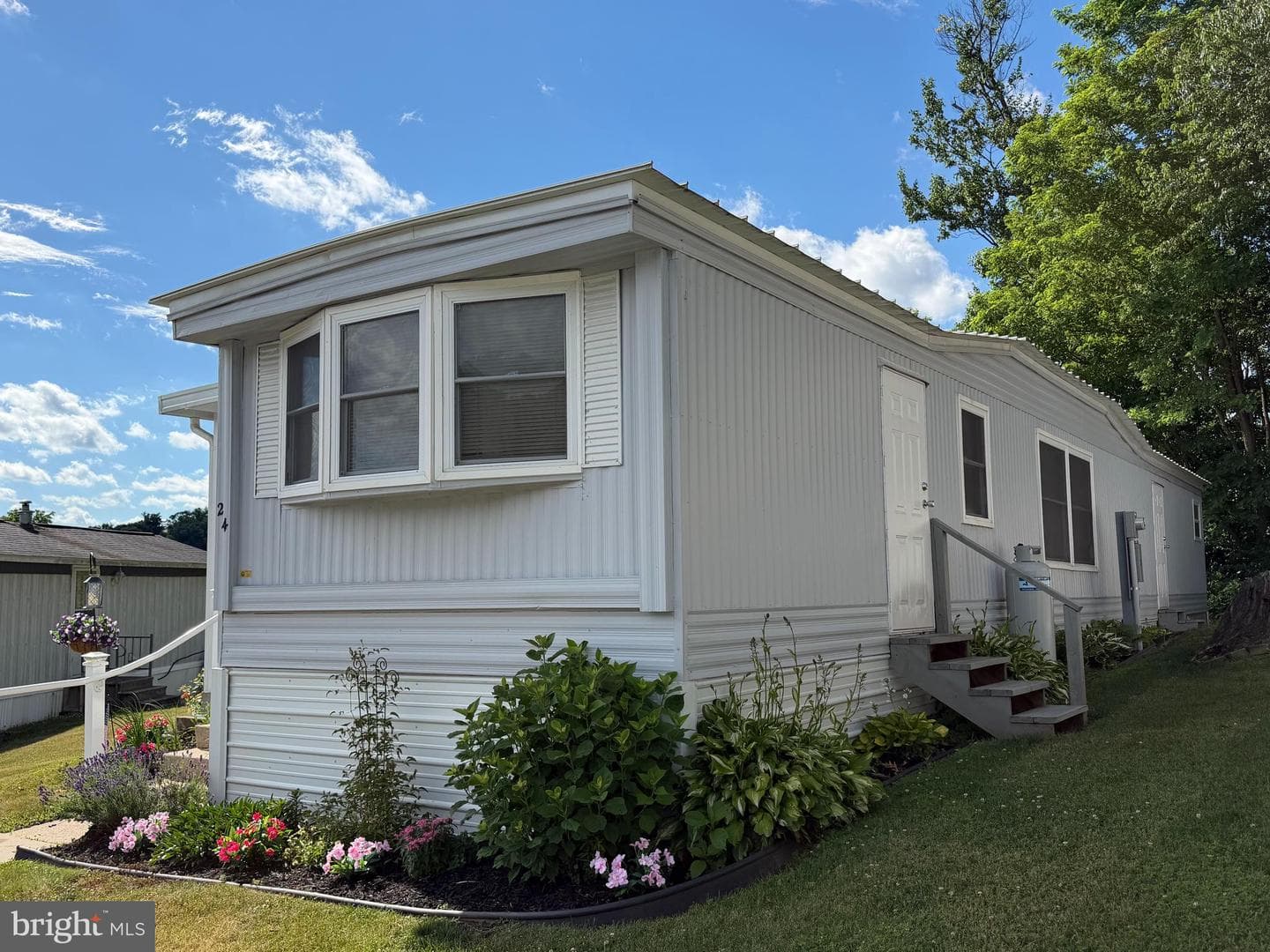 472 S Lancaster St #24 photo 25