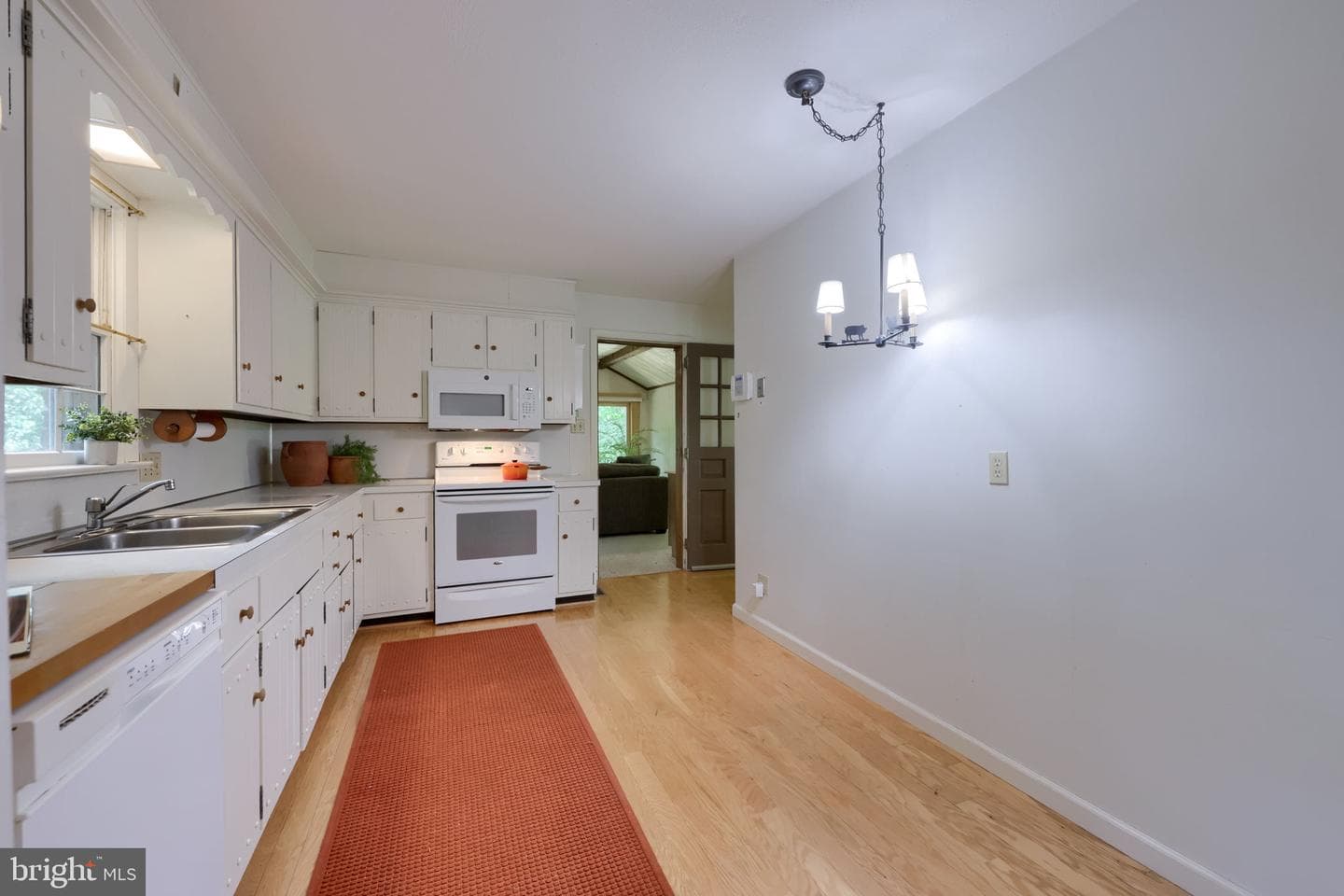 419 Lancaster Avenue photo 30