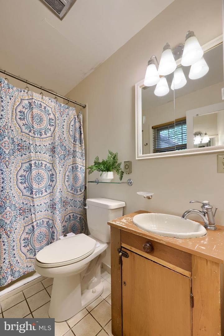 419 Lancaster Avenue photo 48