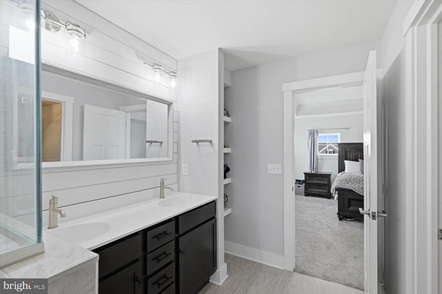 572 Nottingham Way photo 19