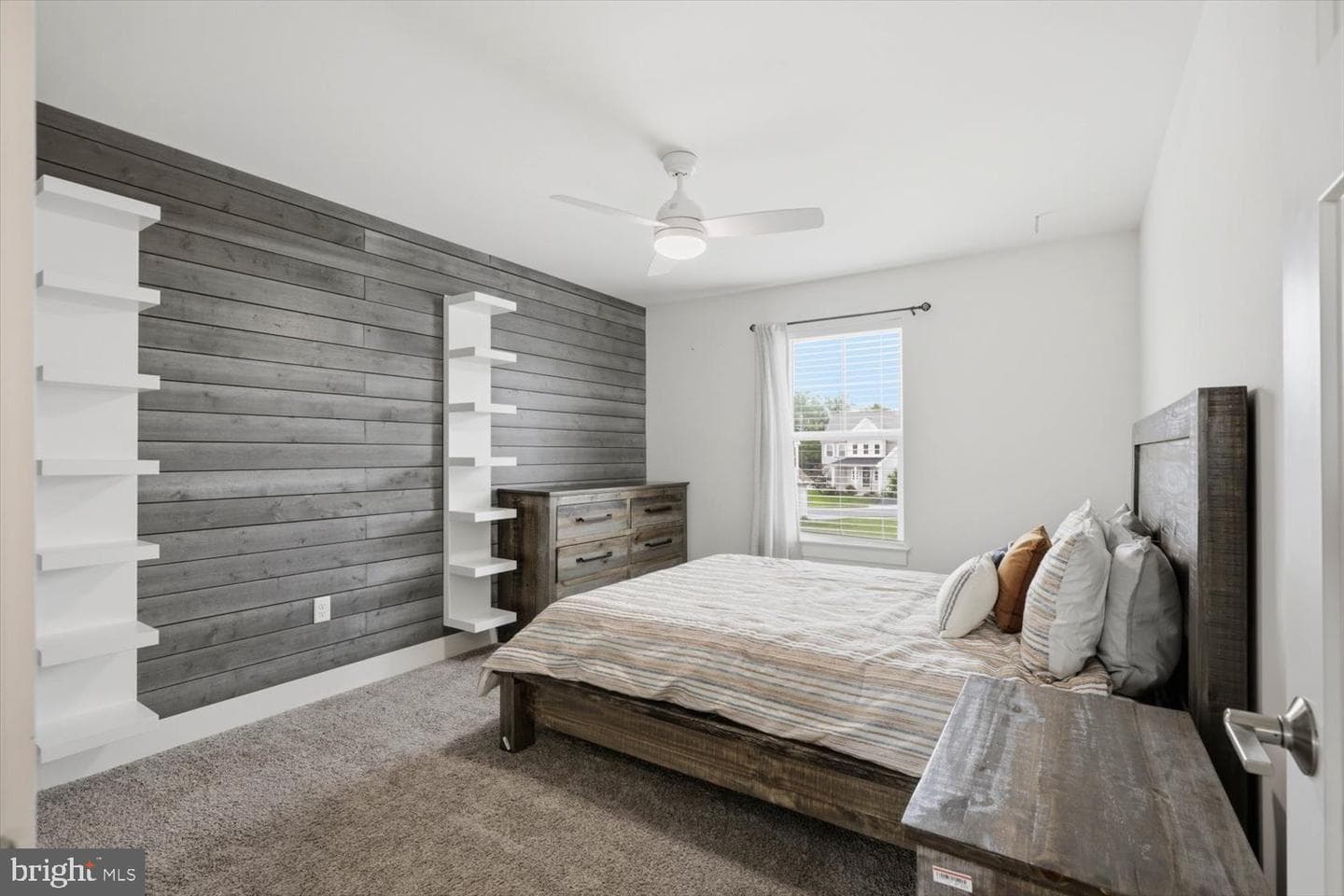 572 Nottingham Way photo 23