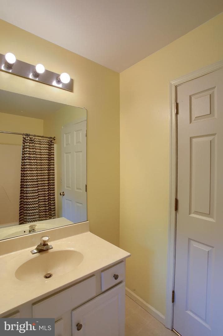 144 Spruce Ct U-0004 photo 23