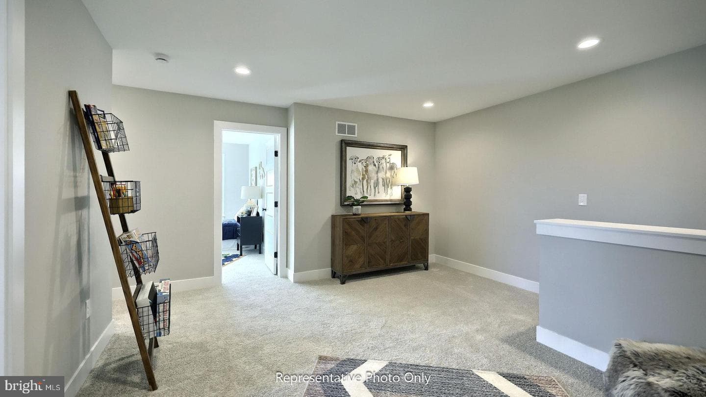 46 Canterbury Lane photo 28