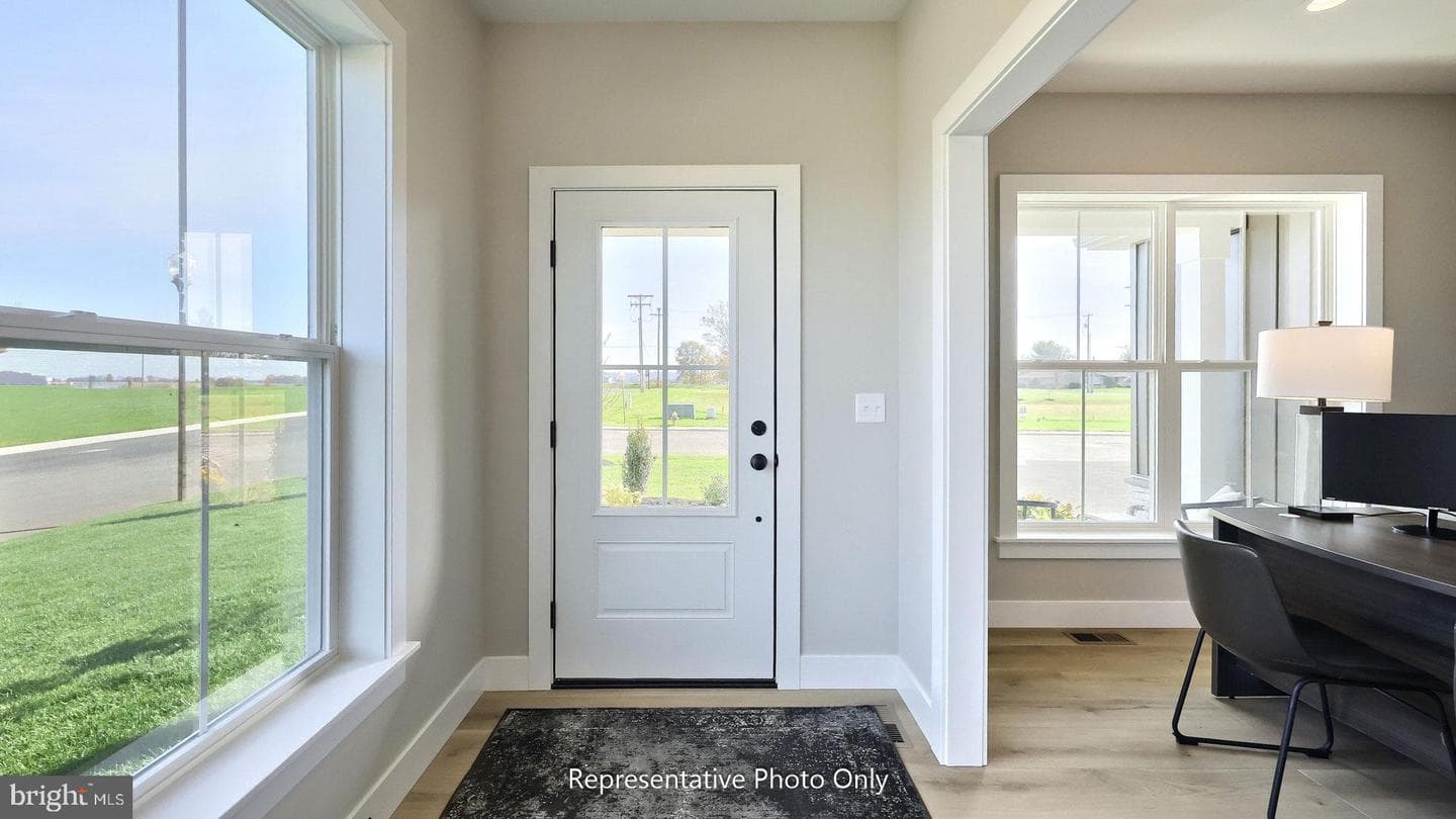 46 Canterbury Lane photo 3