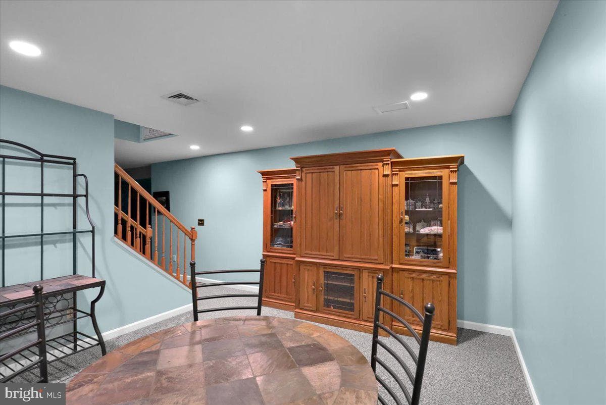 128 Macintosh Drive photo 36