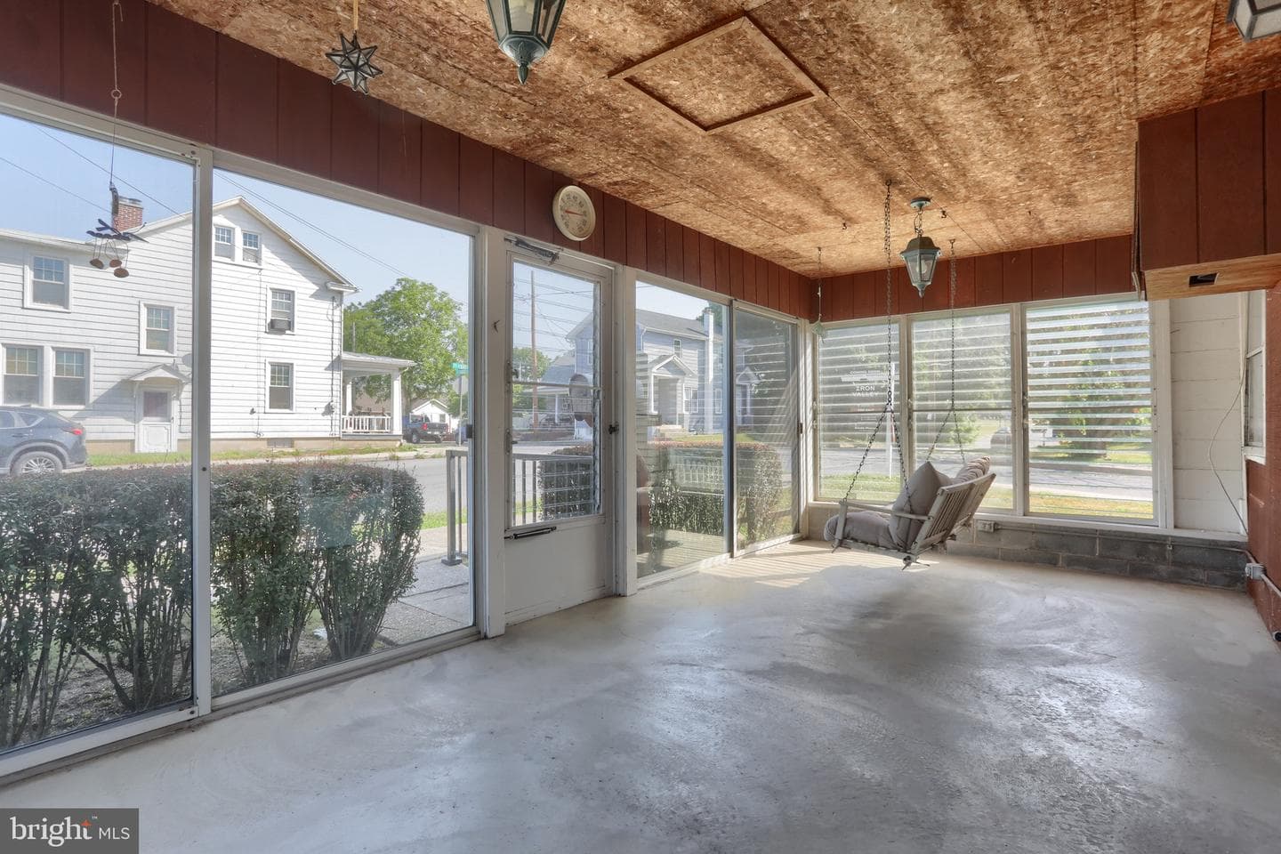 201 S Hetrick Avenue photo 32
