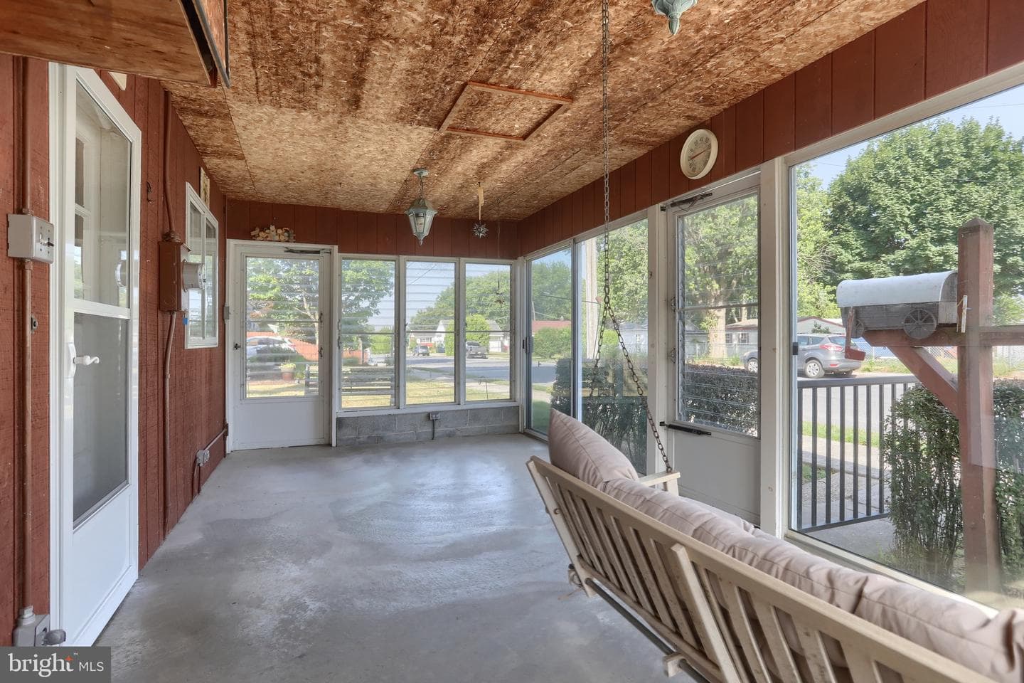 201 S Hetrick Avenue photo 33