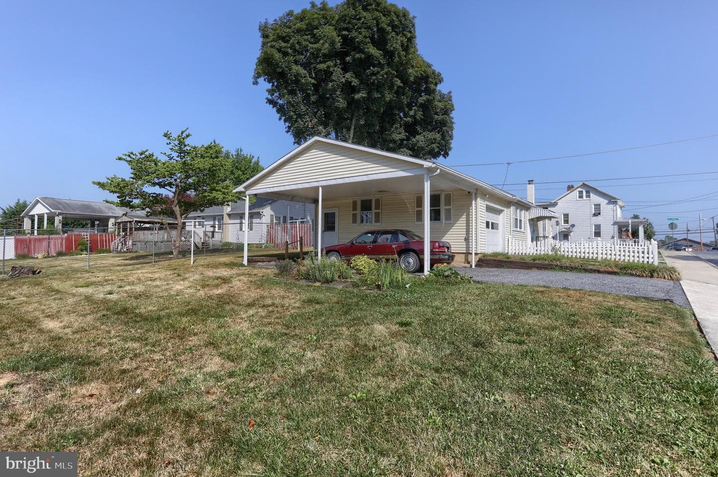 201 S Hetrick Avenue photo 41
