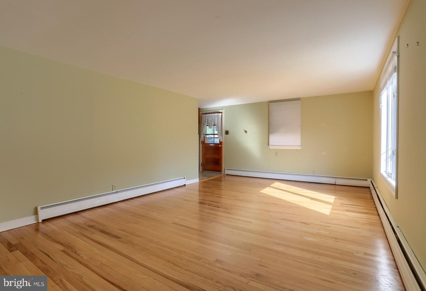 201 S Hetrick Avenue photo 8