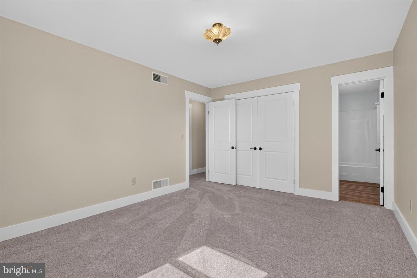 19 Palmyra Bellegrove Road photo 26