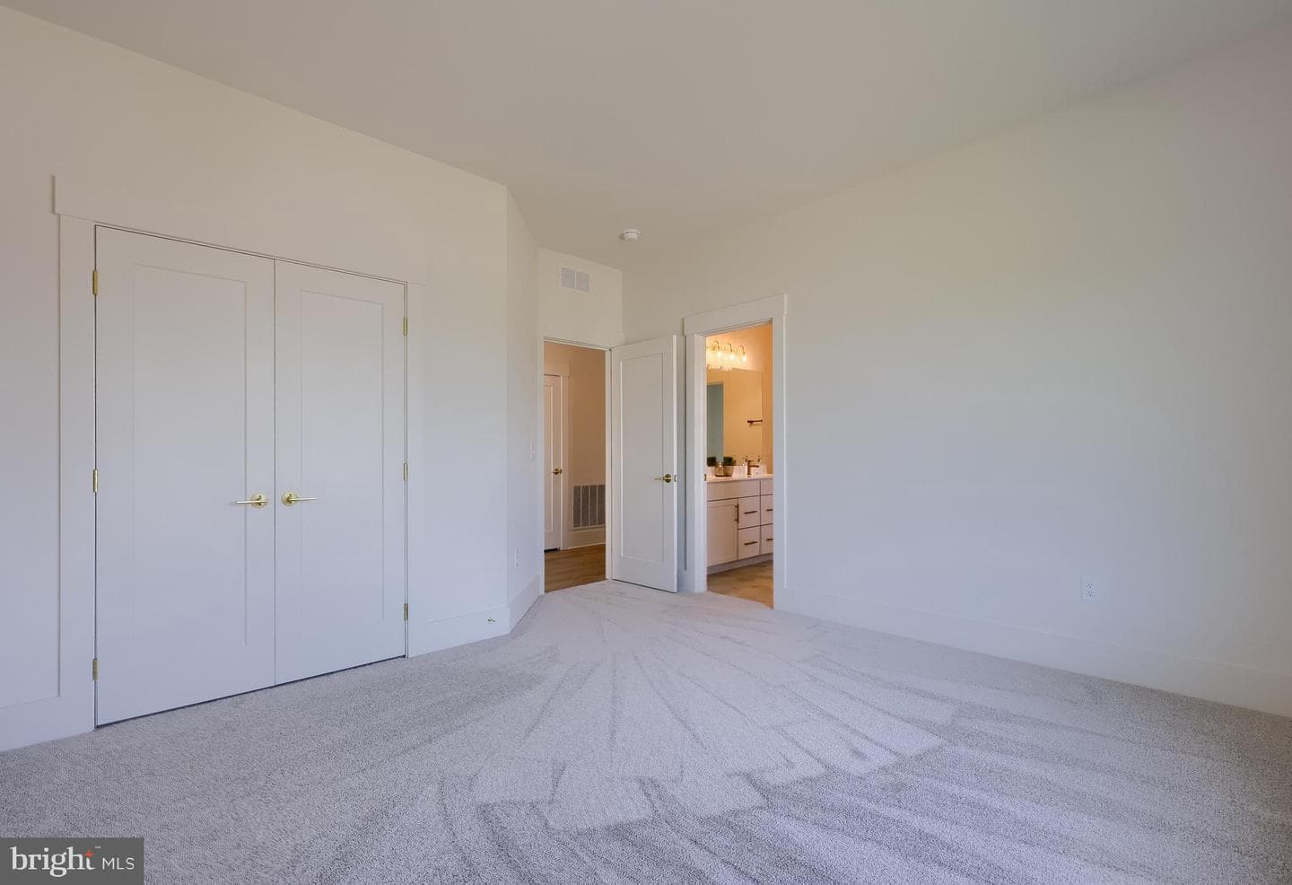 840 Wheatfield Lane photo 35