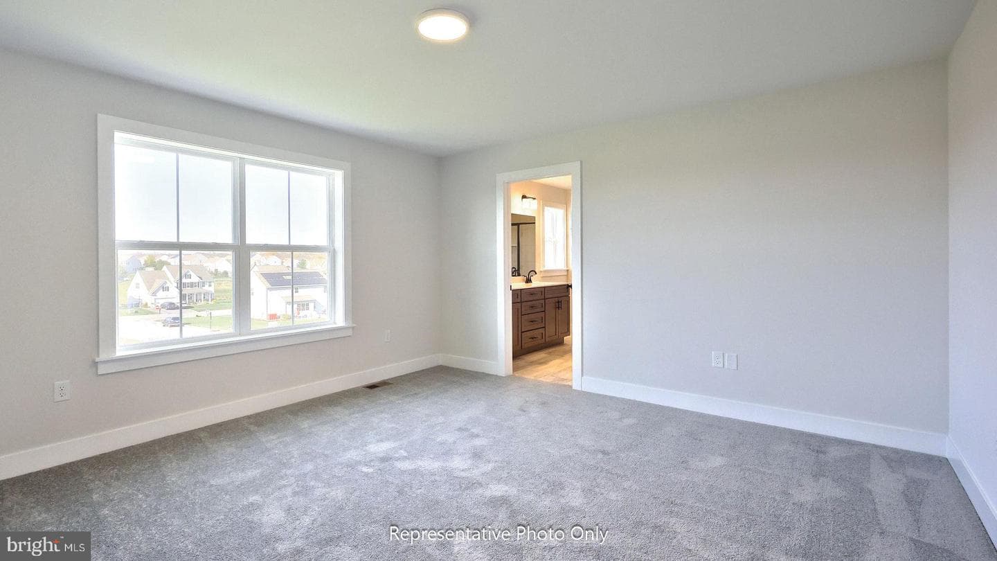 37 Canterbury Lane photo 22