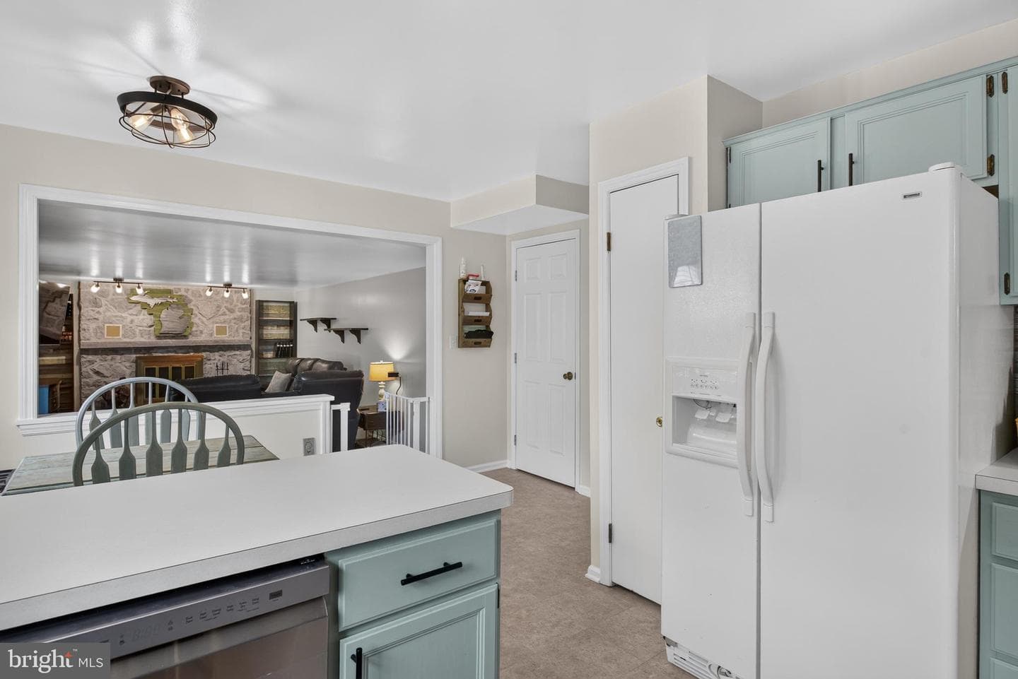 610 E Walnut Street photo 16