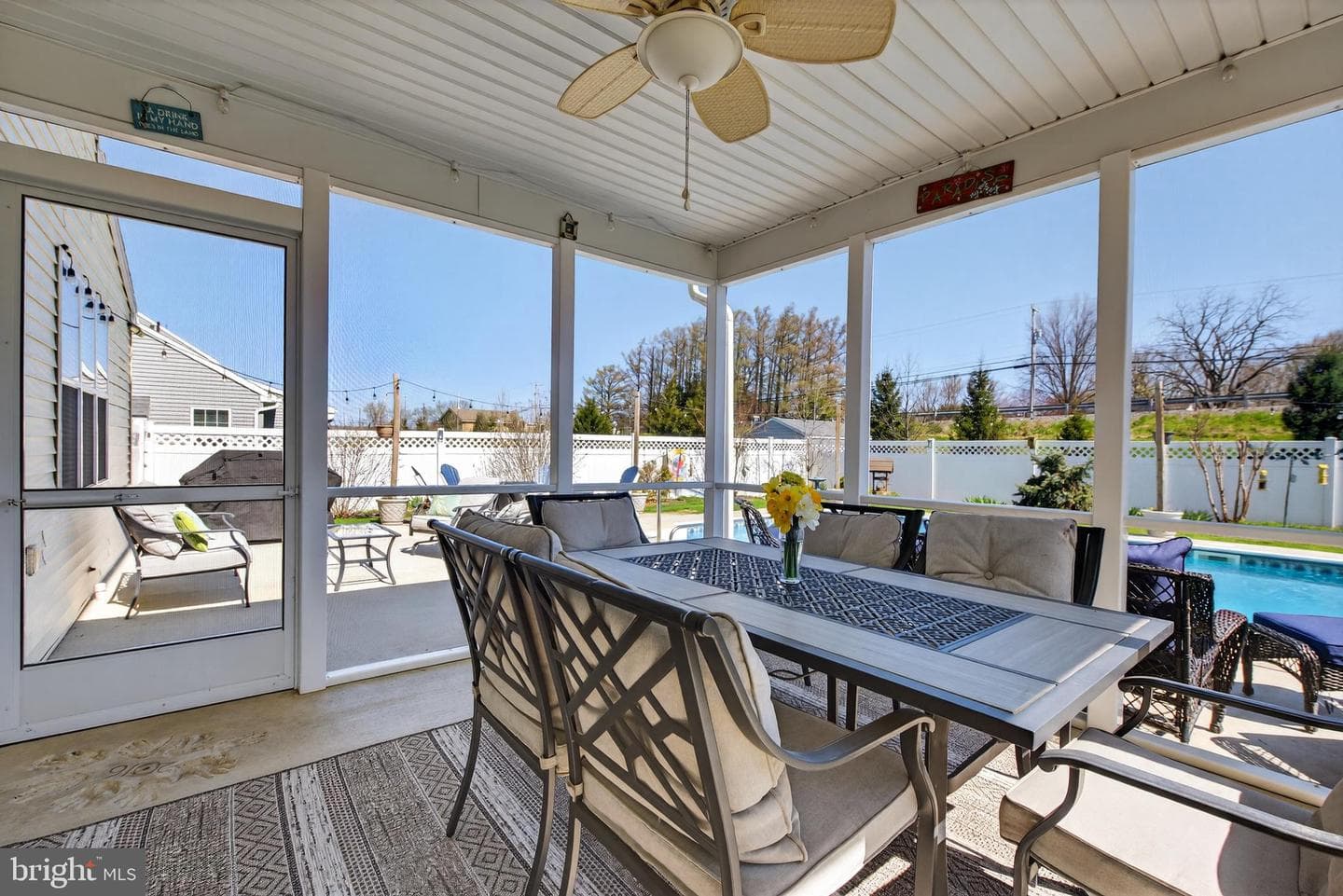13 Blue Jay Way photo 30
