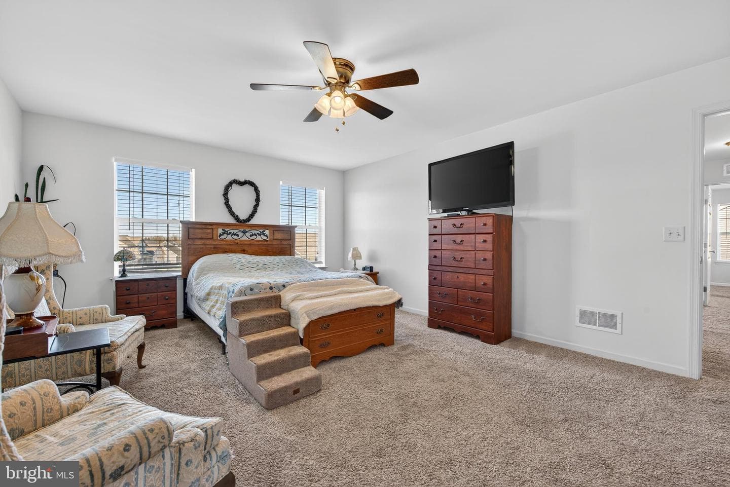 13 Blue Jay Way photo 32