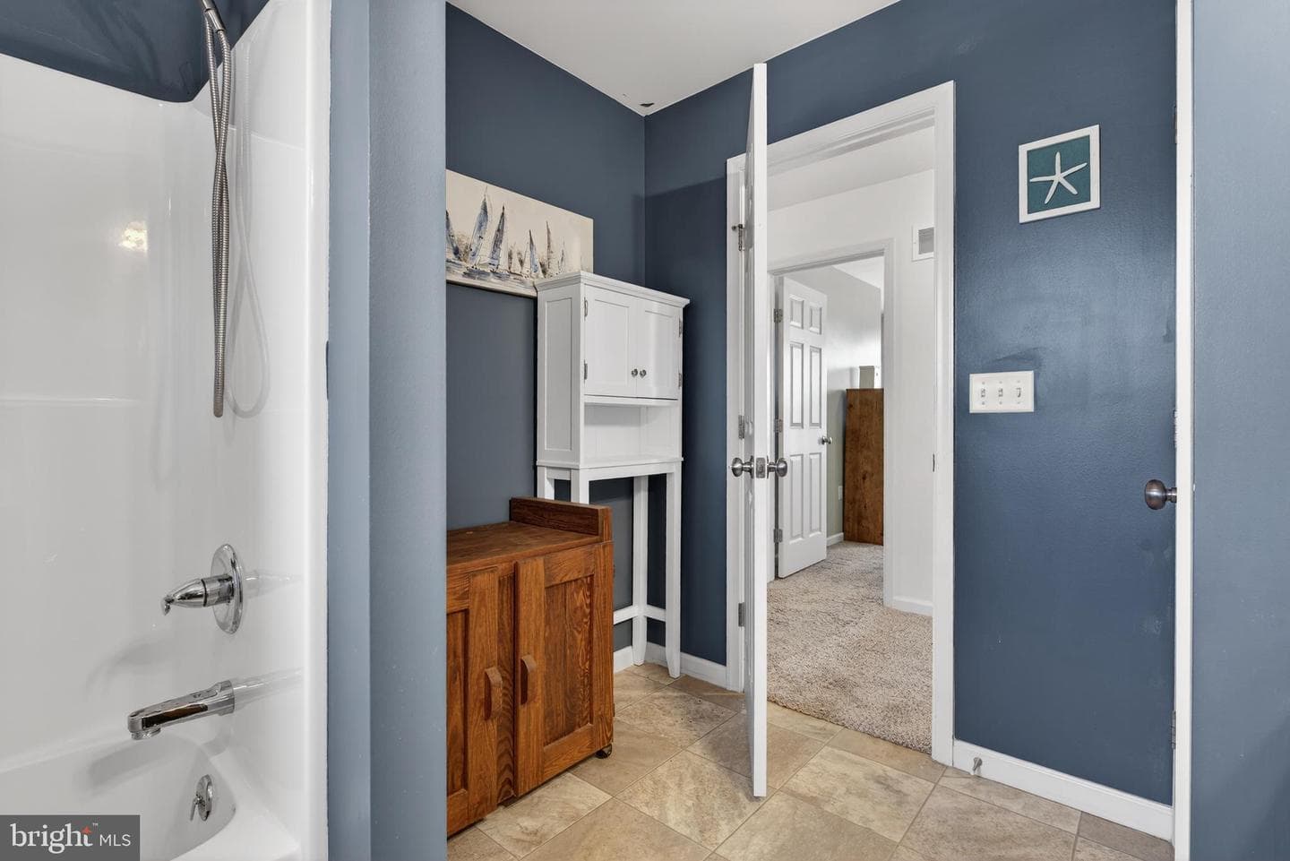 13 Blue Jay Way photo 43
