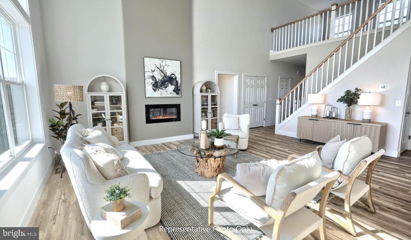 101 Alexandria Drive photo 13