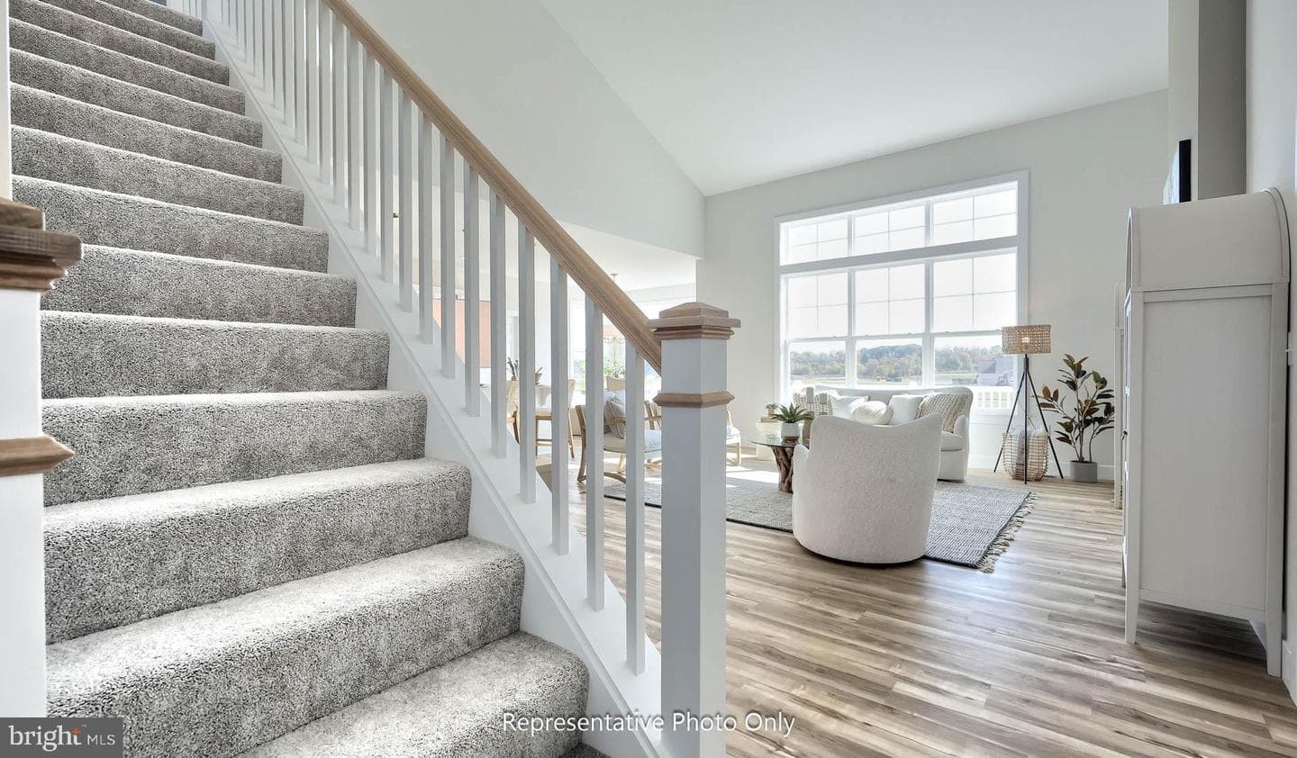 101 Alexandria Drive photo 18
