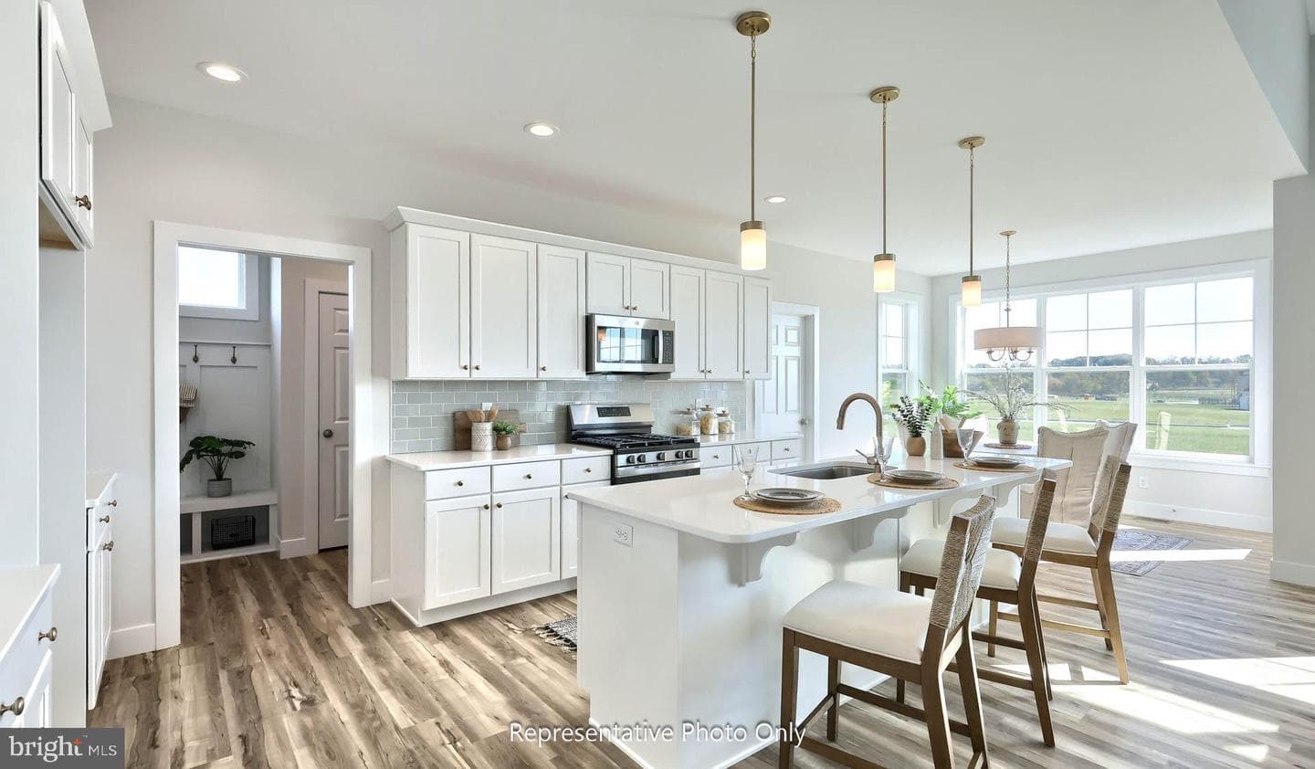 101 Alexandria Drive photo 19