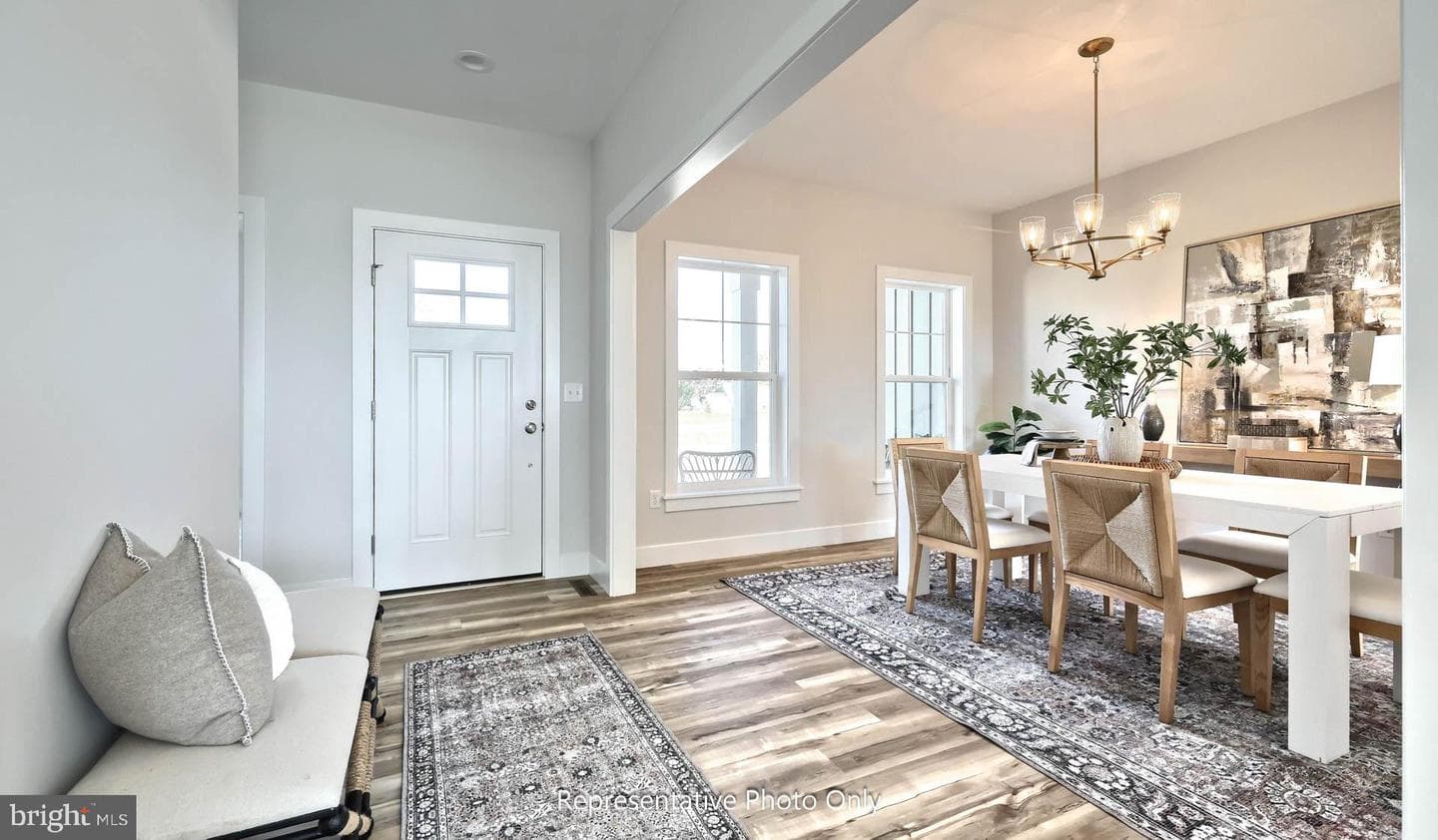 101 Alexandria Drive photo 5