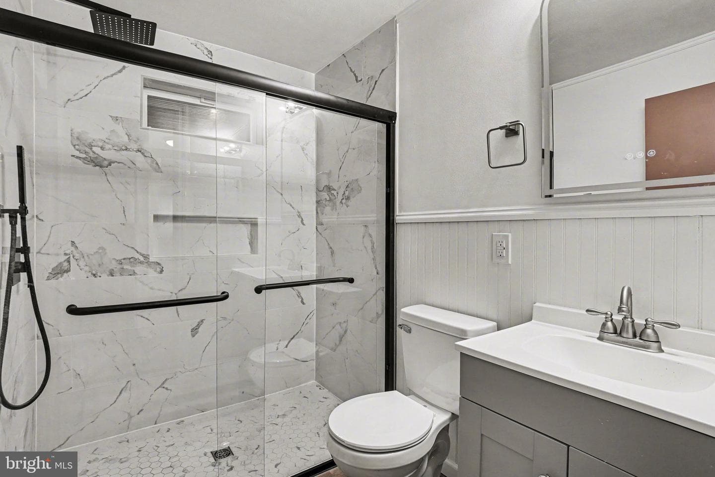 1105 State Drive photo 12