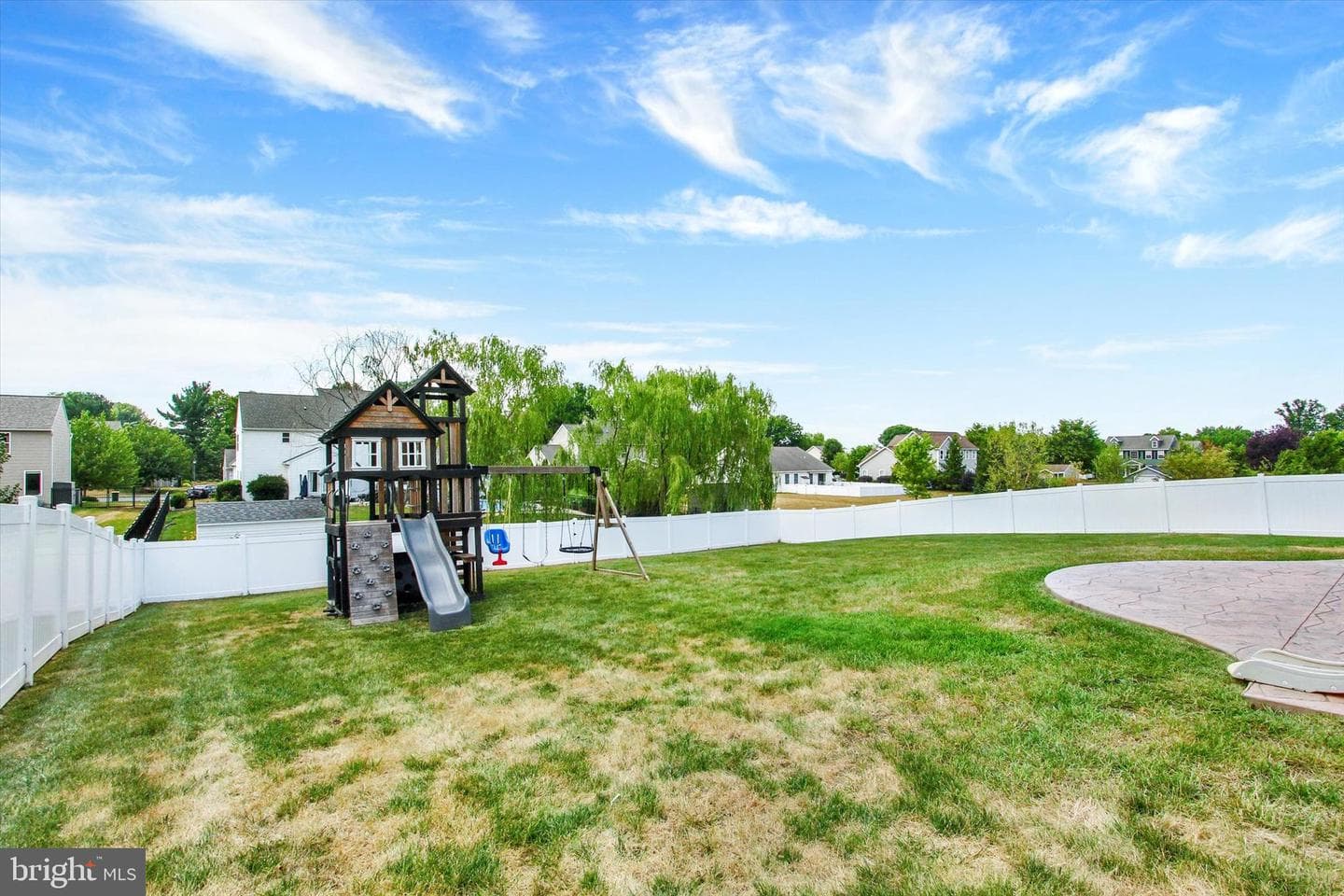 627 Saddle Road photo 48