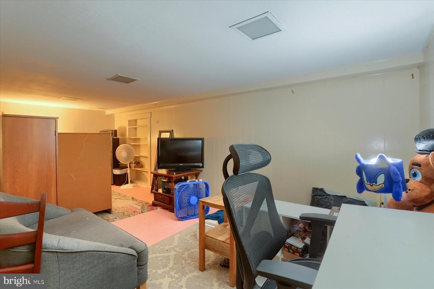 706 N Railroad Street photo 16