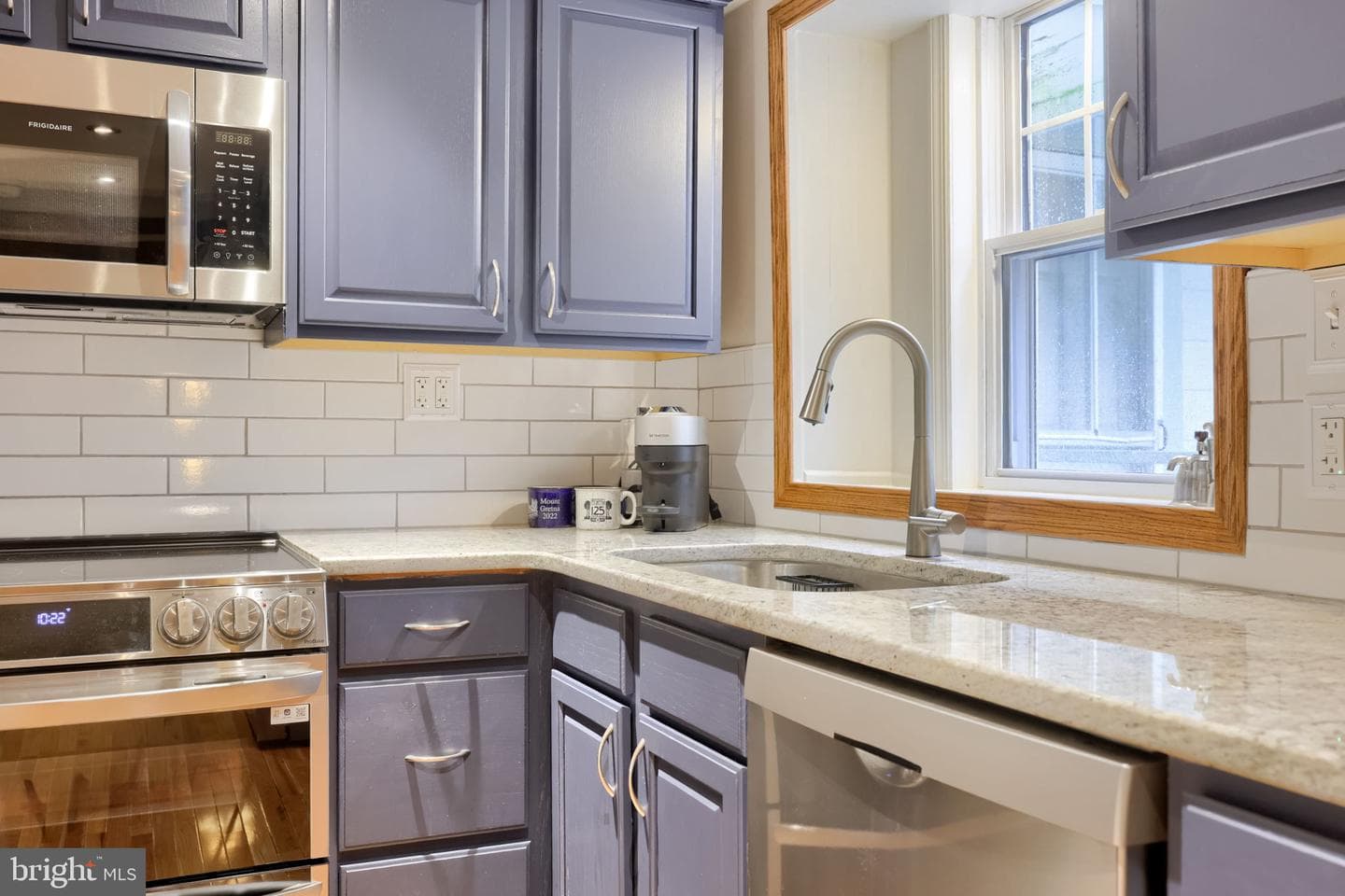 100 Glossbrenner Ave L-0003 photo 35