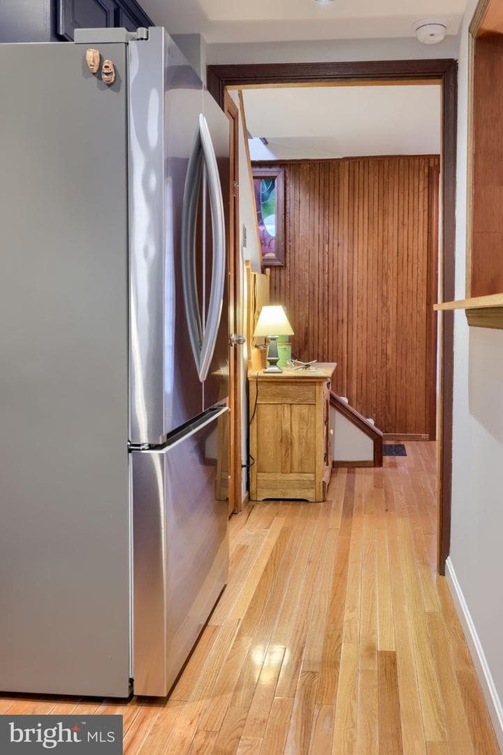 100 Glossbrenner Ave L-0003 photo 42
