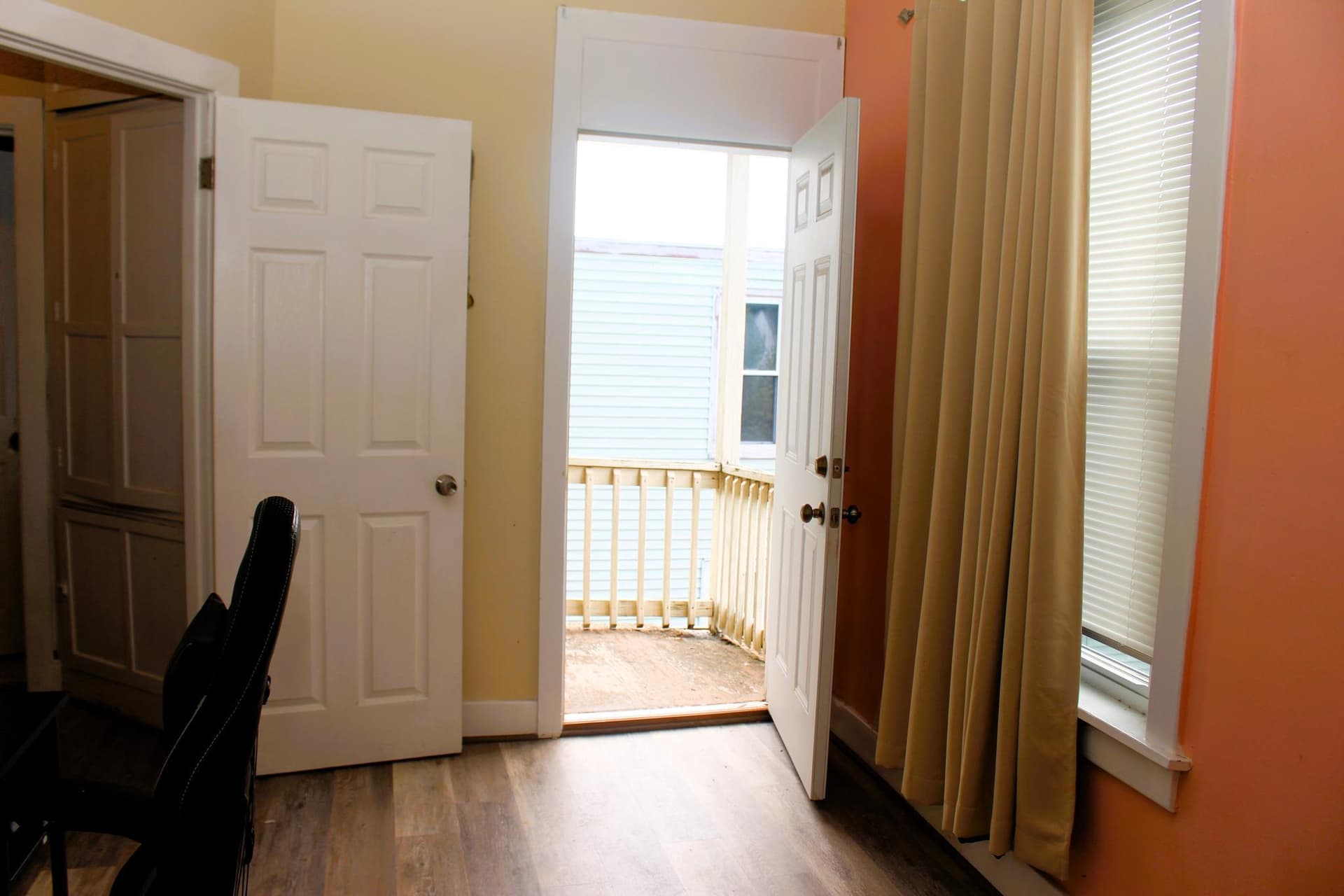 834 Locust Street photo 14