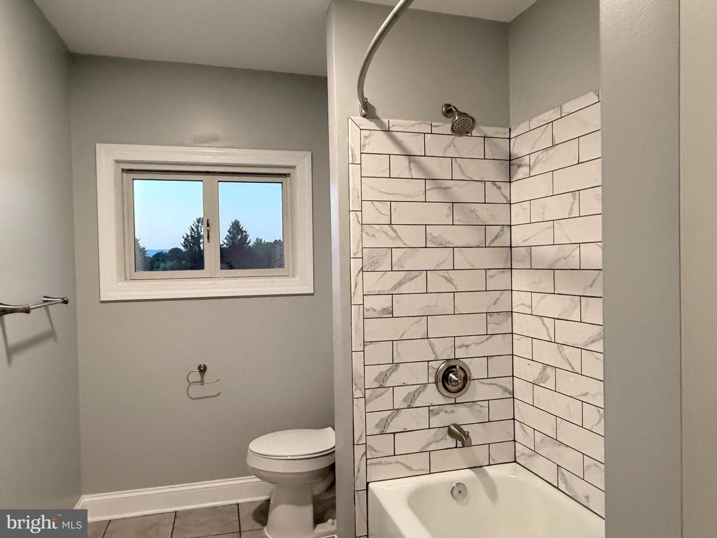 15 E Market Street photo 12