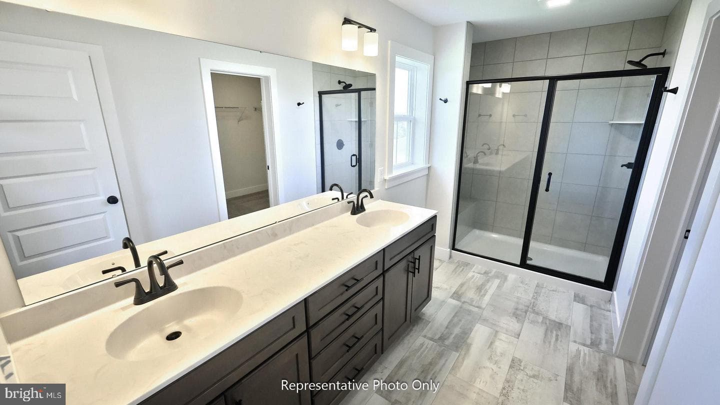 50 Canterbury Lane photo 16