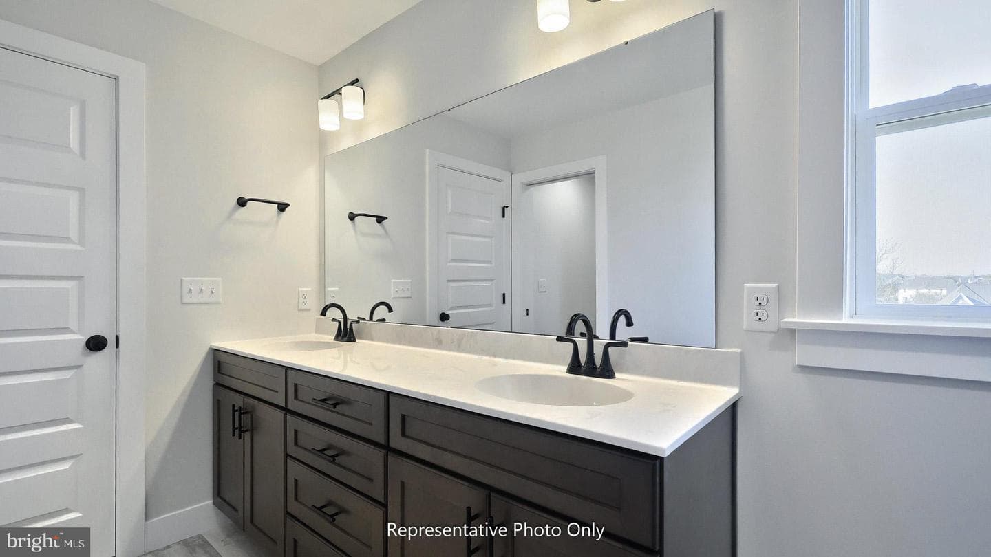 50 Canterbury Lane photo 17