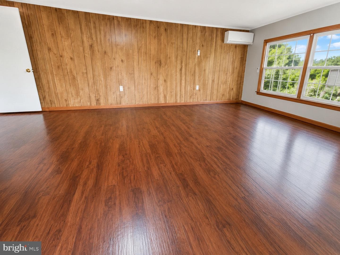 402 Noble Street photo 24