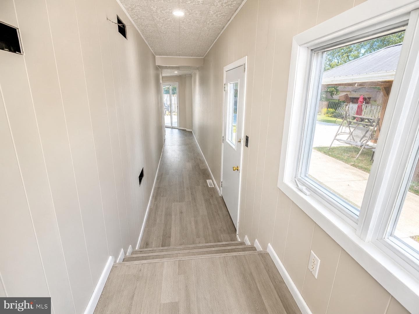 402 Noble Street photo 26